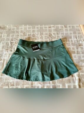 Victoria Sport Green Athletic Skater Skort with Flared Hem